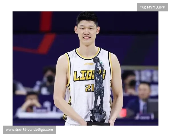 胡金秋腹部撞击后呕吐仍返场,总决赛展现顽强意志 胡金秋腹部撞击后呕吐仍返场,总决赛展现顽强意志